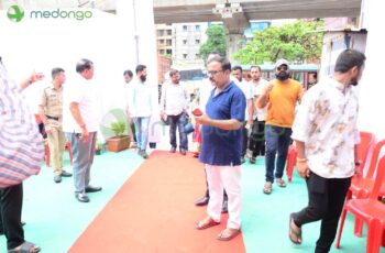 Vandaniya Balasaheb Thakrey Aapla Dawakhana Anand Dighe Medongo Jansankalp 1482022_1